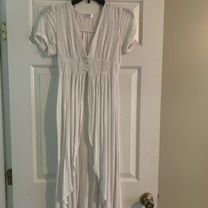 Vestique White Long Flowy Top